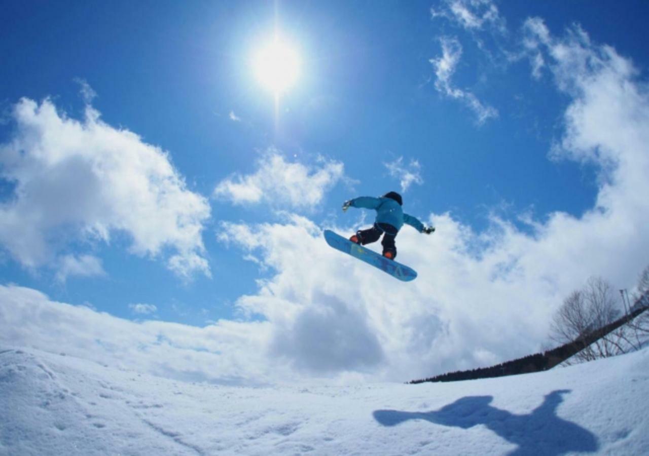 Hotel Futaba Yuzawa  Extérieur photo